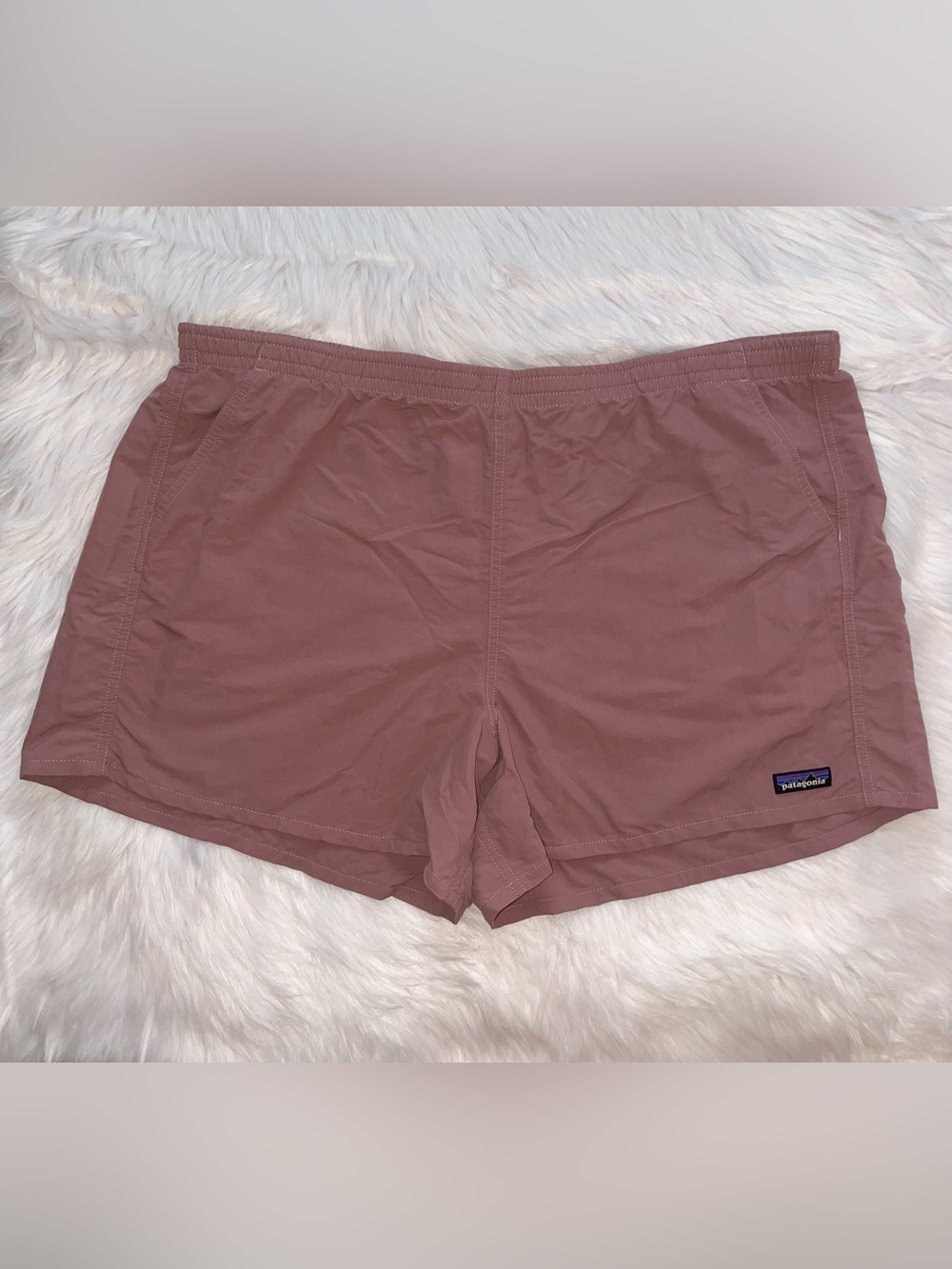 Patagonia baggies shorts pink women’s XXL pockets 4.5” shorts Dusty rose hike